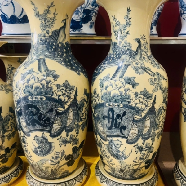 Bình hoa gốm sứ Bát Tràng