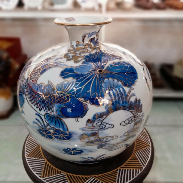 BÌNH HÚT TÀI LỘC CÁ CHÉP VẼ VÀNG