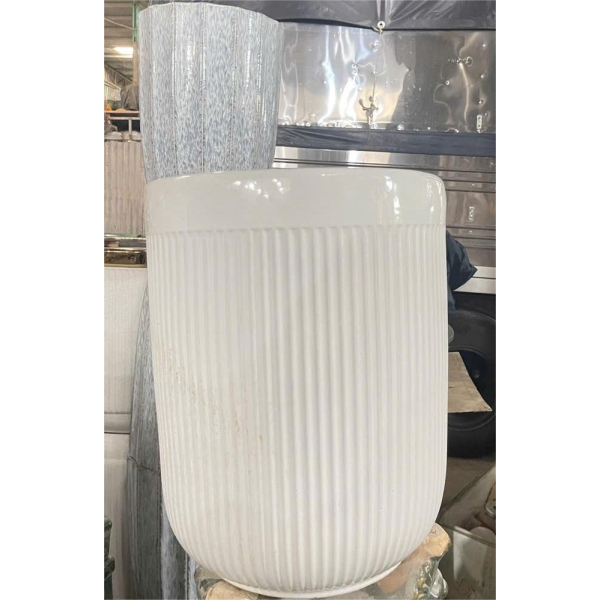 CHẬU SỨ TRỒNG CÂY GÂN SỌC