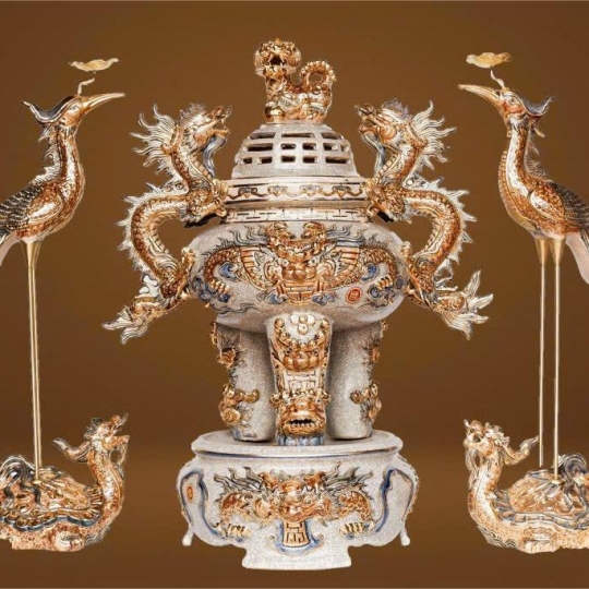 BỘ ĐỈNH HẠC MEN RẠN ĐẮP NỔI VẼ VÀNG