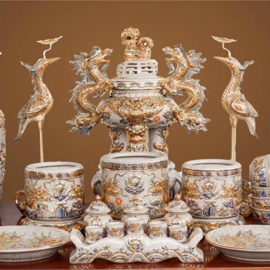 BỘ ĐỒ THỜ CAO CẤP MEN RẠN ĐẮP NỔI VẼ VÀNG