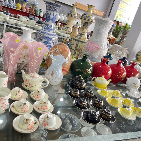 BỘ ẤM - TÁCH TRÀ HỌA TIẾT ĐẸP 1